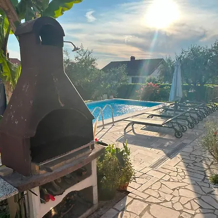 Marija 821 Apartman Póla