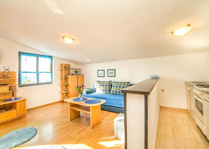 Marija 821 Апартаменти